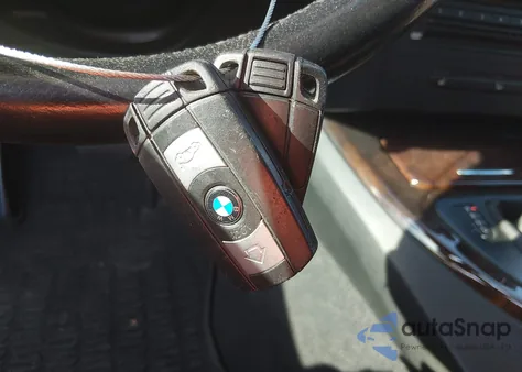 2007 BMW 328Xi z USA, uszkodzony, nr VIN WBAVC93597K030392